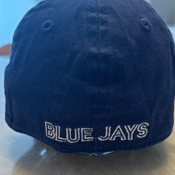 New Era Blue Baseball Cap with Team Logo - Picture 2 of 4